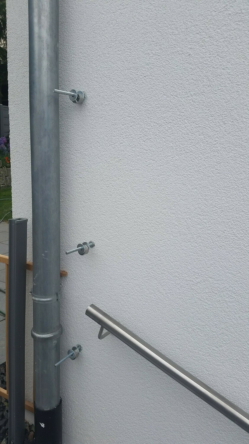 Pfosten mit seitlicher Montage