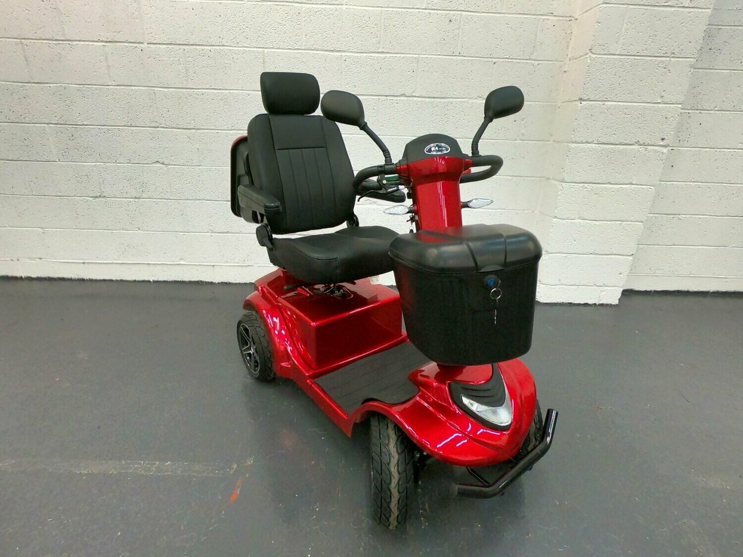 R4 SPORT MOBILITY SCOOTER LIMITED EDITION