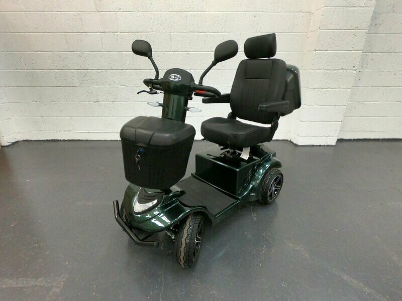 R4 SPORT MOBILITY SCOOTER - BRITISH RACING GREEN R4 SPORT MOBILITY SCOOTER - BRITISH RACING GREEN