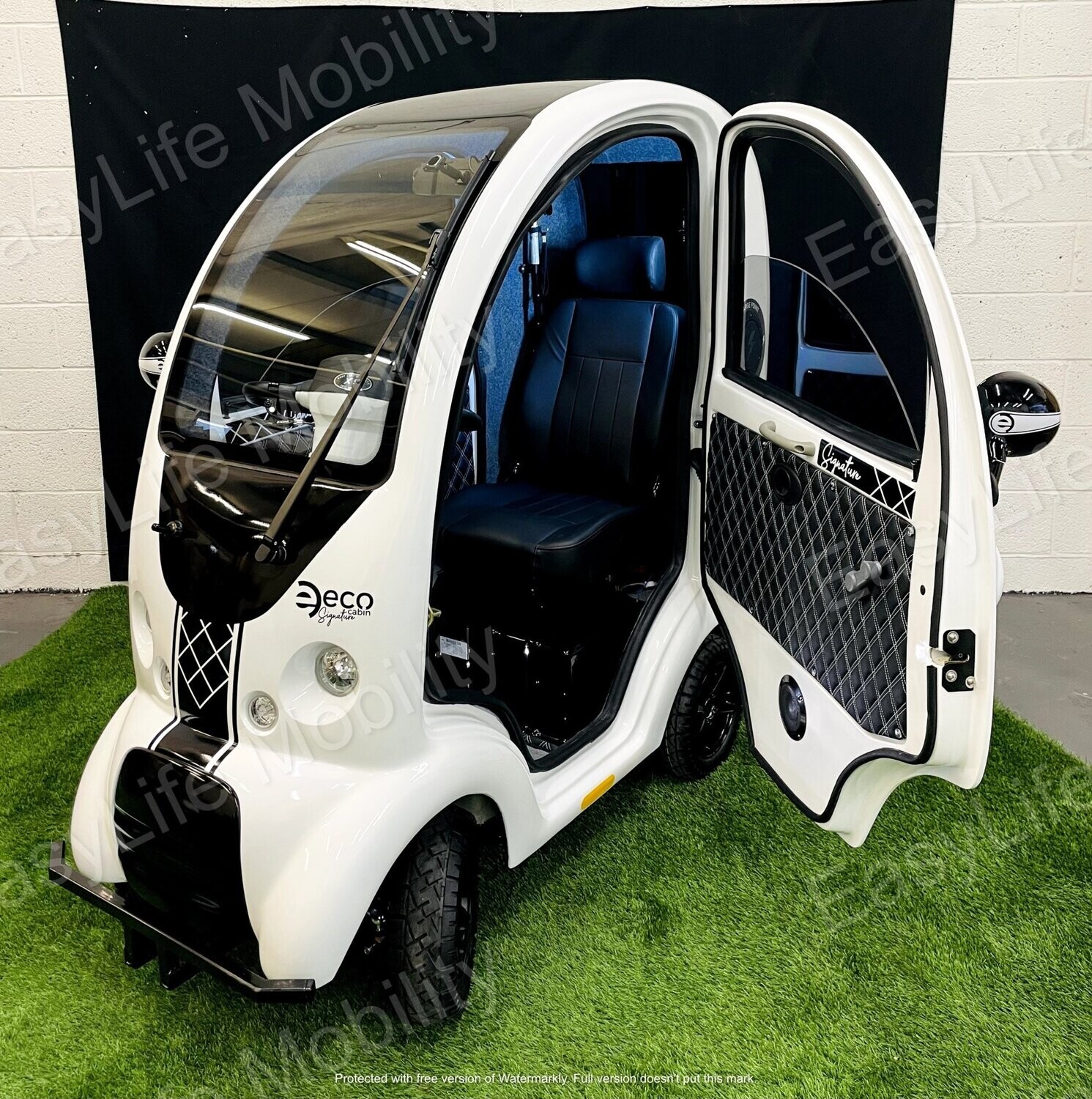 EASYLIFE ECO CABIN SCOOTER -  WHITE &amp; BLACK (SIGNATURE EDITION)