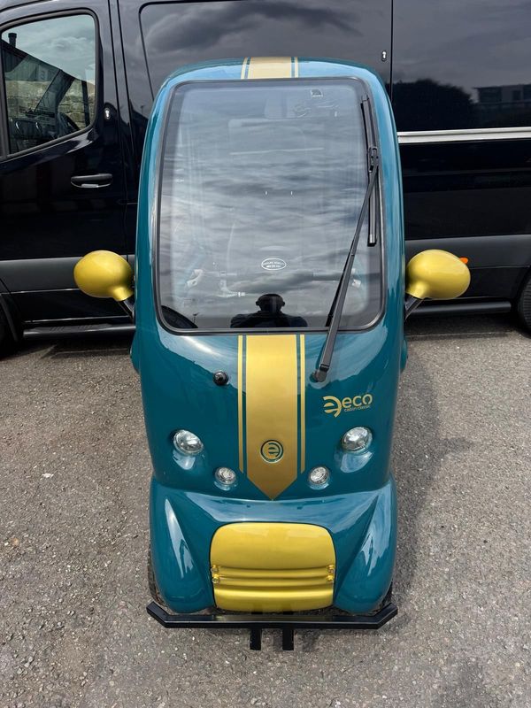 EASYLIFE ECO CABIN SCOOTER -  TURQUOISE & GOLD - CLASSIC EDITION (PREOWNED)