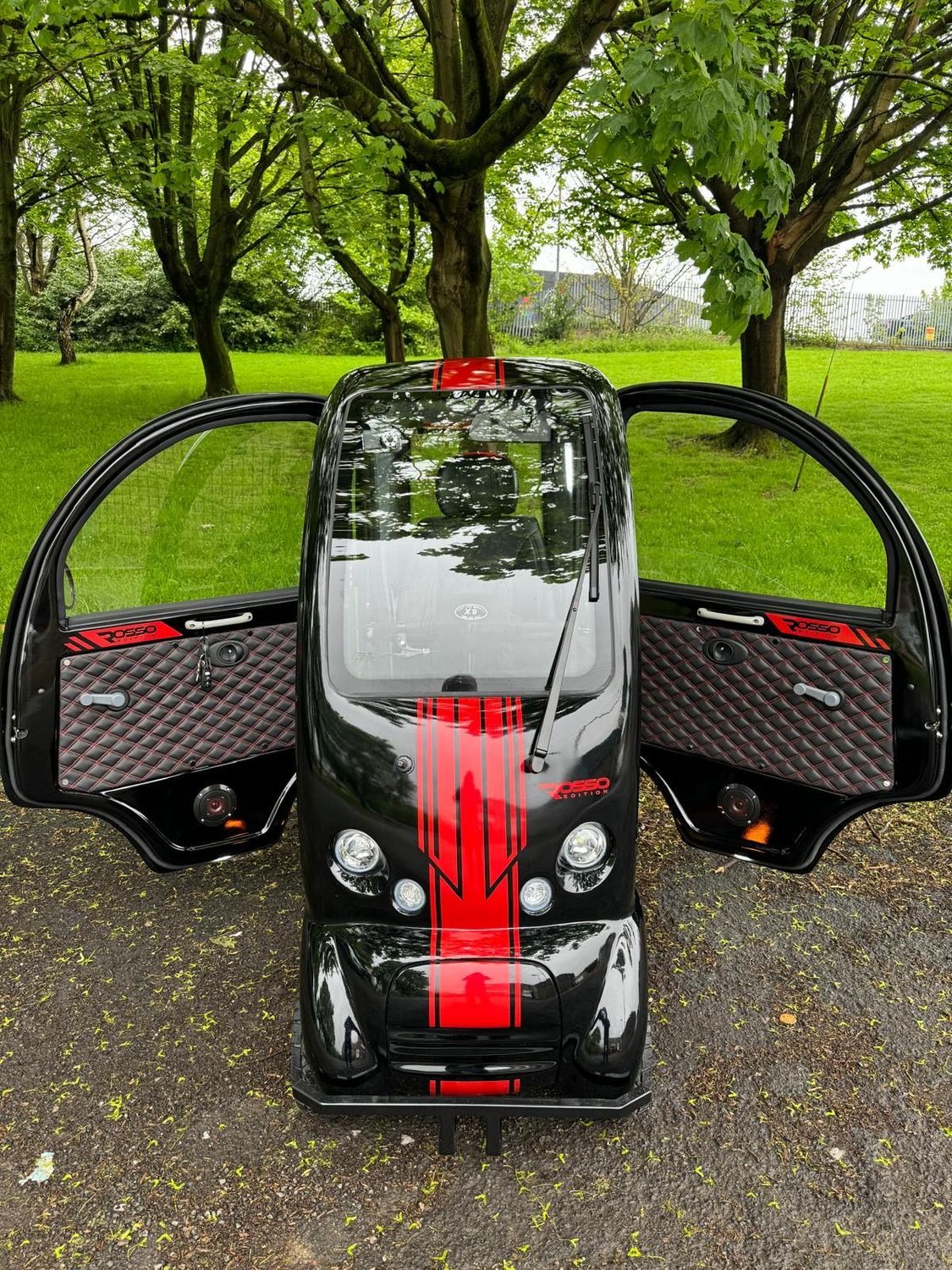 EASYLIFE ECO CABIN SCOOTER - BLACK ROSSO EDITION (NEW) - 2026