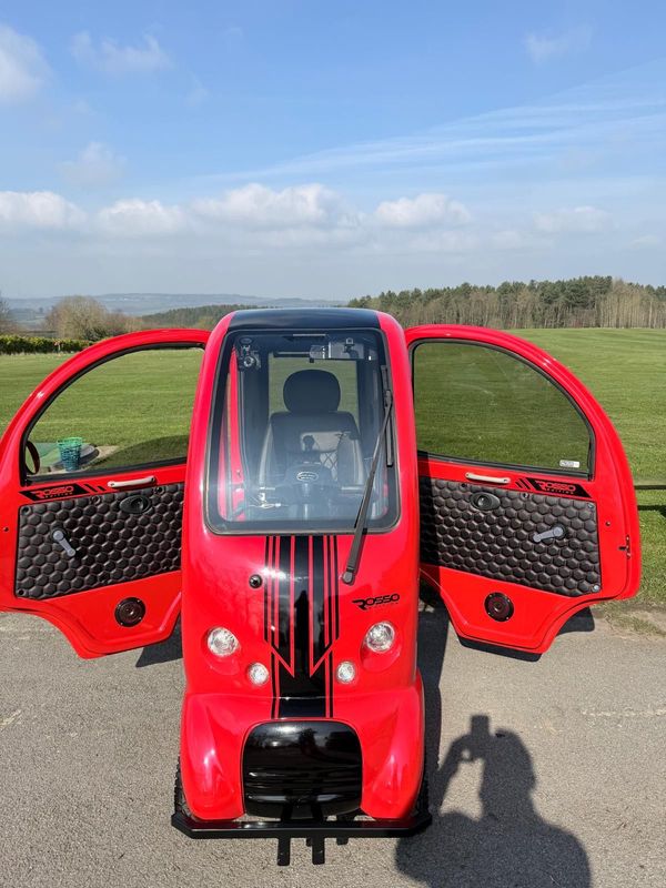 EASYLIFE ECO CABIN SCOOTER - RED ROSSO EDITION (PREOWNED) - 2024 MODEL