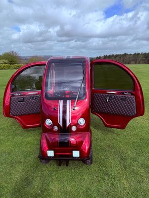 EASYLIFE ECO CABIN SCOOTER (2026) - PORSCHE RED - NEW  SIGNATURE SPECIAL EDITION 3