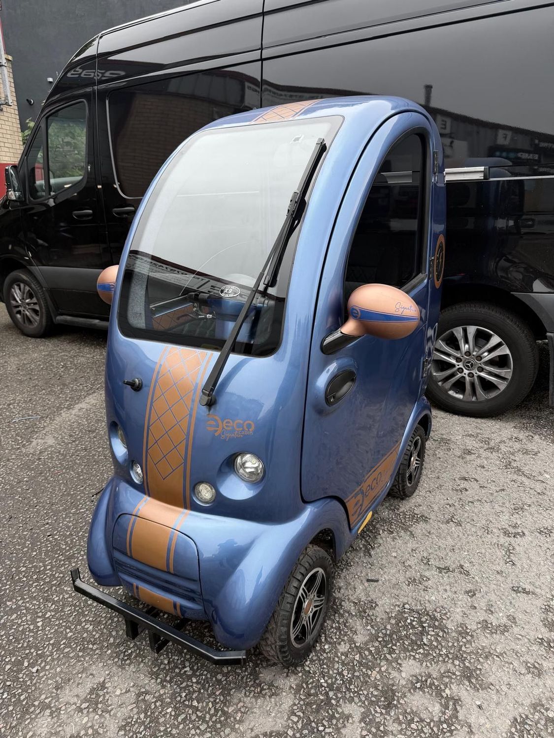 EASYLIFE ECO CABIN SCOOTER -  BLUE & COPPER - SIGNATURE EDITION - PREOWNED