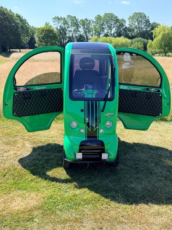 EASYLIFE ECO CABIN SCOOTER (2026) -  VIBRANT GREEN - LIMTED VIBE EDITION - NEW
