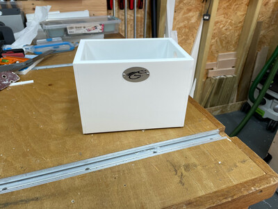 Hooked &amp; Messy Weight Box
