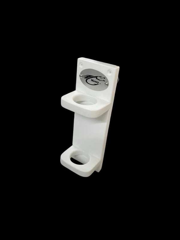 Hooked &amp; Messy Bait Well Net Holder