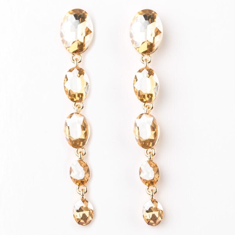 Red Carpet Radiance - Gold