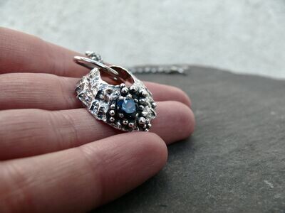 Arisaig Skerry Limpet Necklace (London blue topaz) Arisaig Skerry Limpet Necklace (London blue topaz)