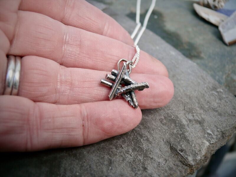 Unisex Beach Fire Pendant