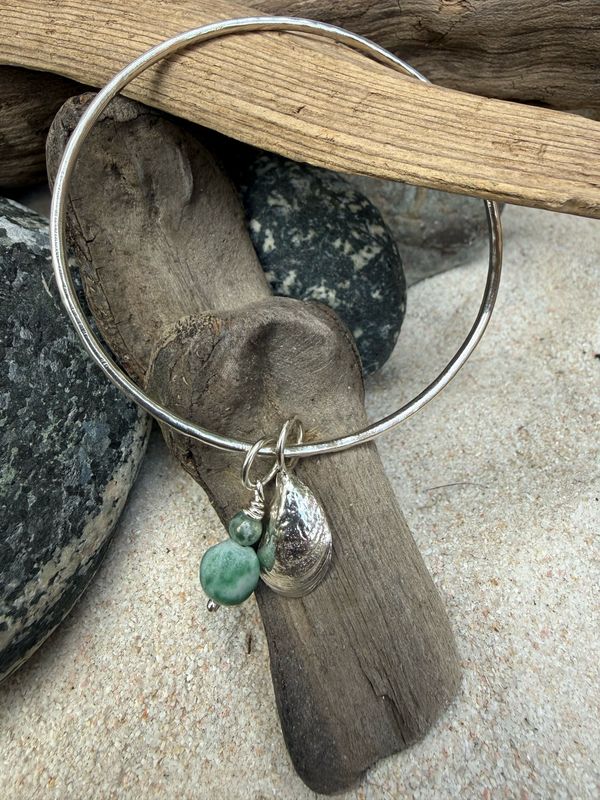 Arisaig Silver Mussel Shell & Ocean Jasper Bangle