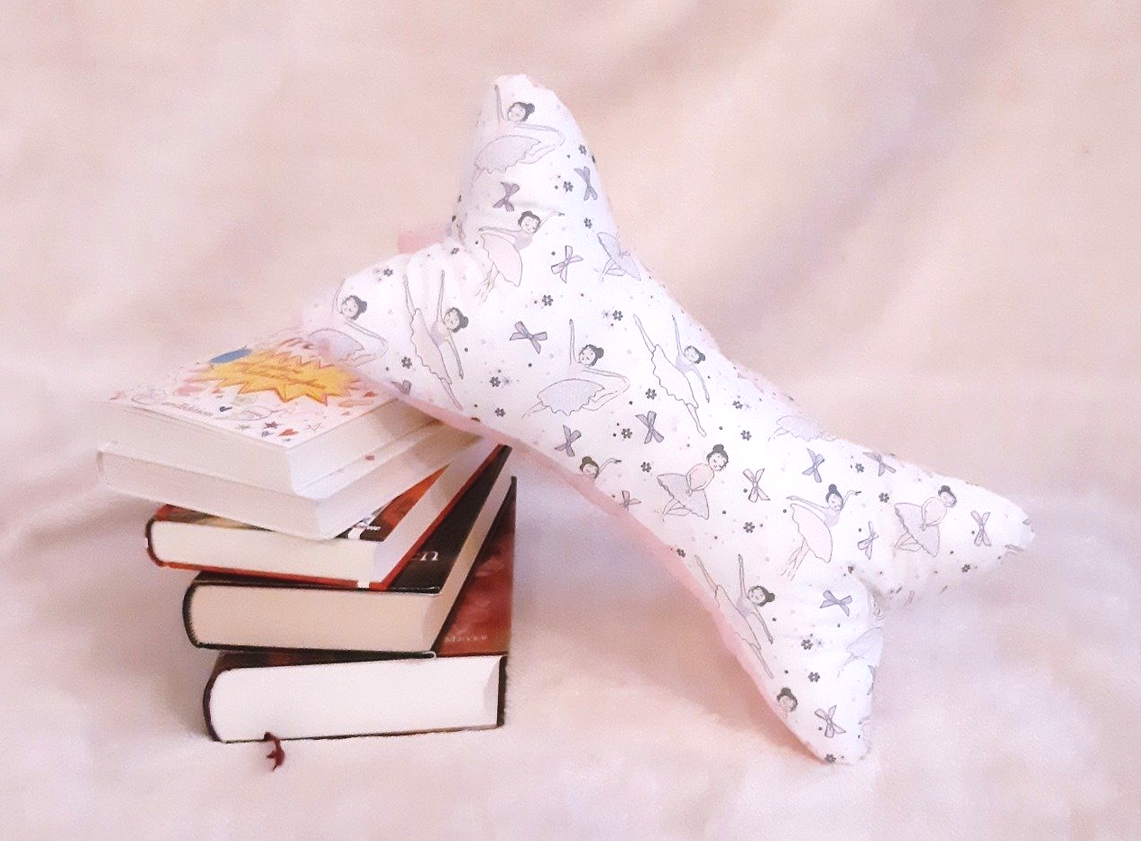 Leseknochen / Nackenkissen Ballerina weiß rosa