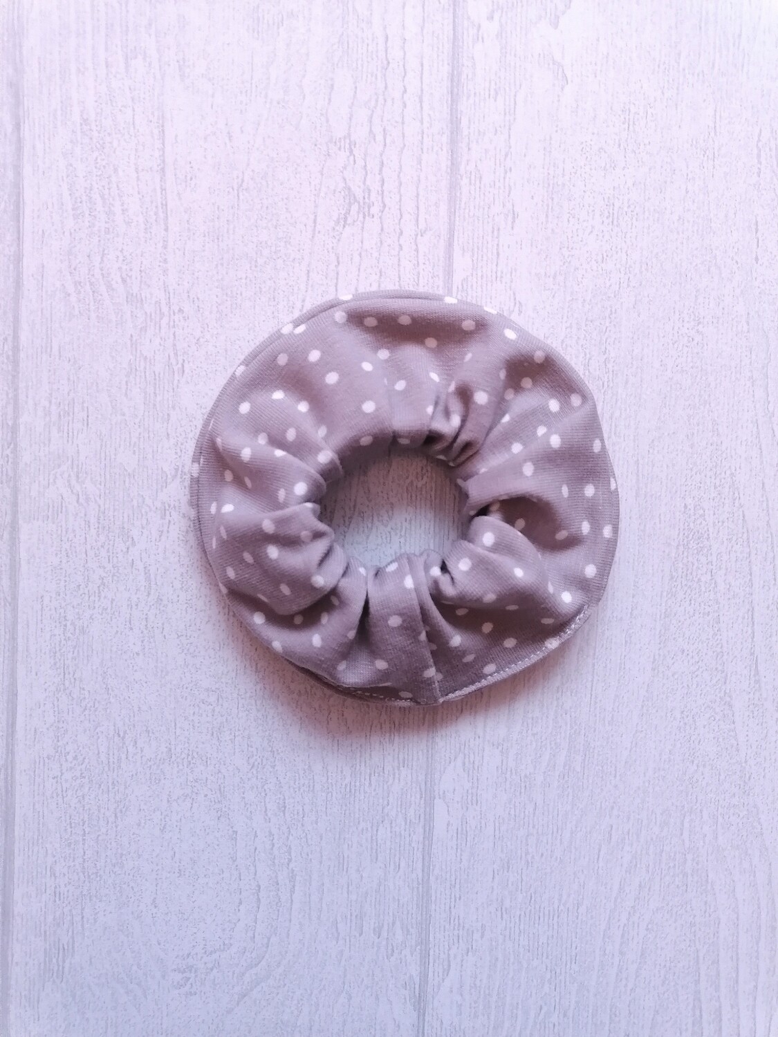 Scrunchie grau gepunktet