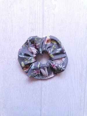 Scrunchie grau Rehmotiv