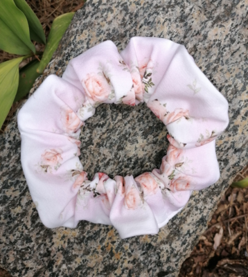 Scrunchie groß rosa Rosen