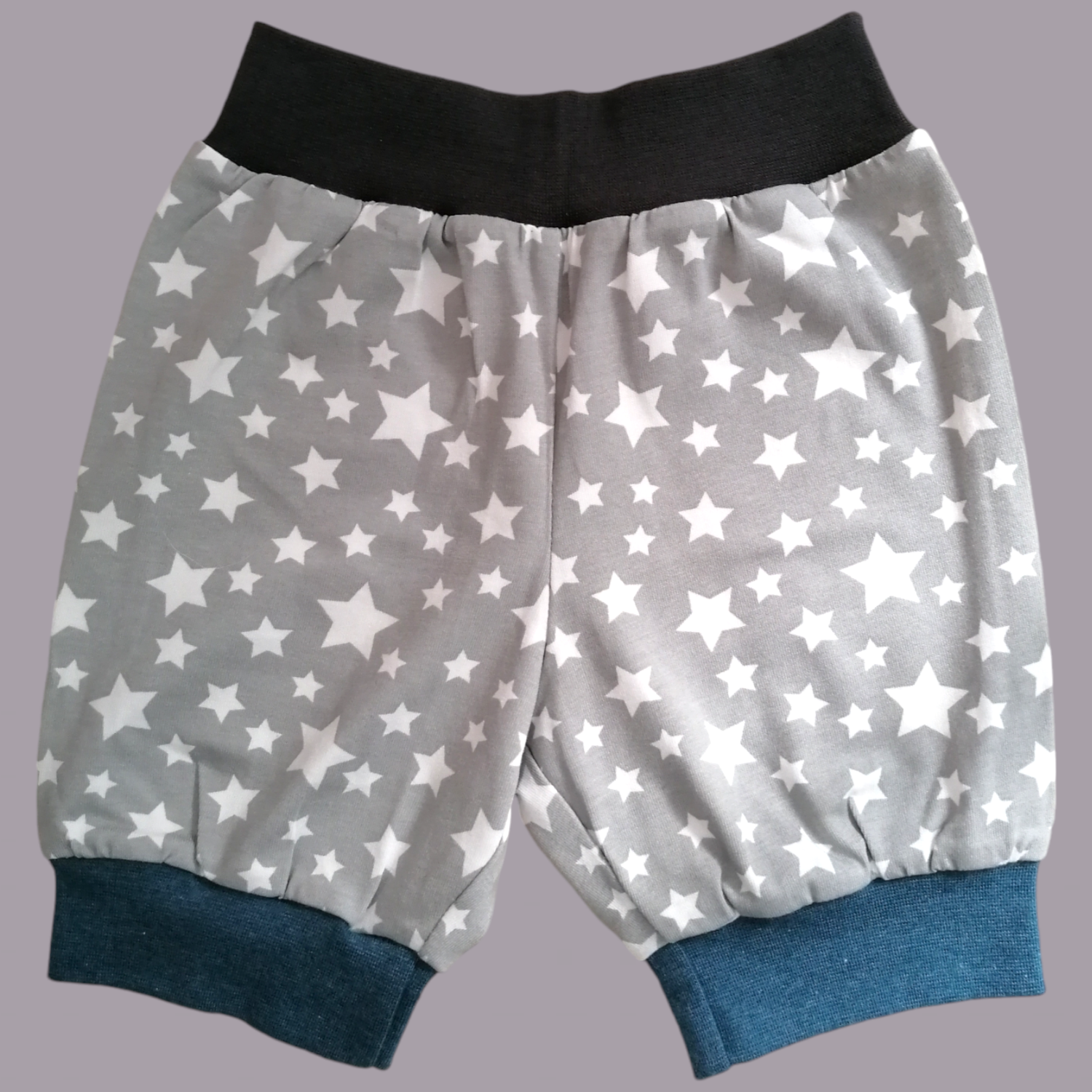 Jungen Shorts kurze Pumphose grau Sterne Gr. 80/86