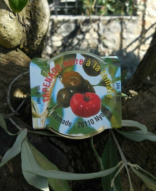 Tapenade noire à la tomate – Pot de 90 g