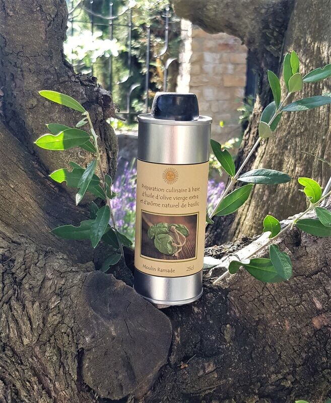 Préparation culinaire à base d'huile d'olive vierge extra 
           et d'arôme naturel de basilic - bidon de 250ml