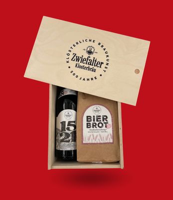 Bier Brot mit 1521 Flasche in einer Holzbox