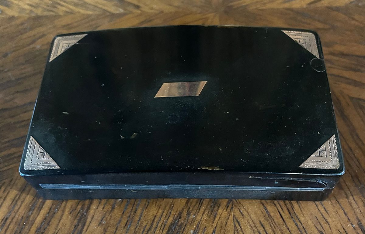 Tortoise Shell Snuff Box