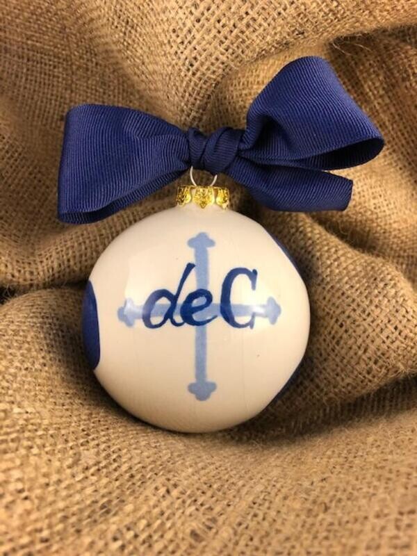 Dechantal Ornament
