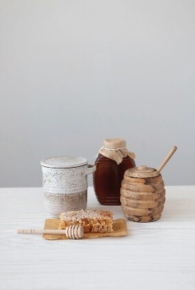 Teakwood Honey Jar w/Dipper