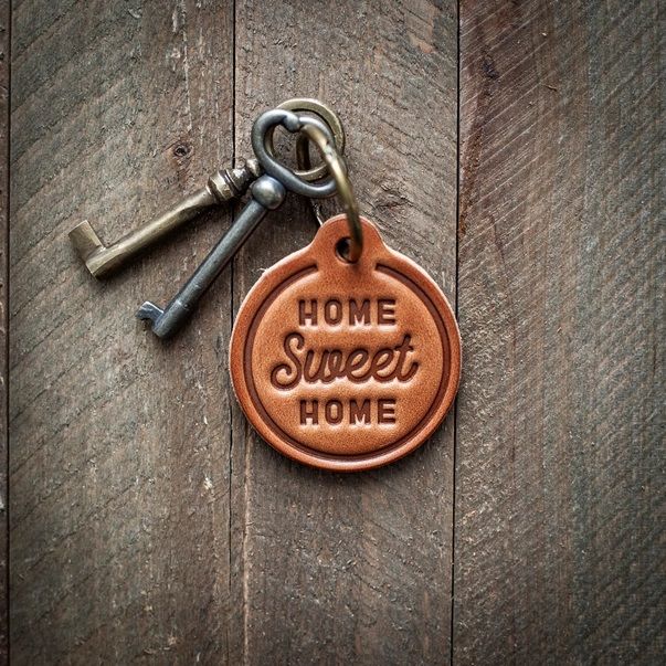 Home Sweet Home Leather Circle Keychain
