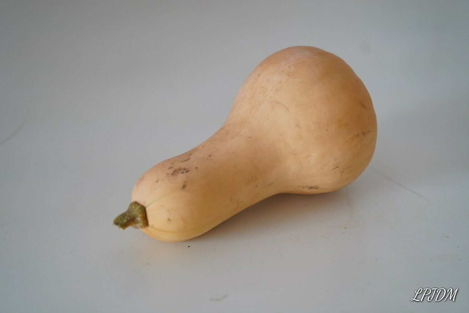 Butternut bio ( pièce de 1kg à 1,5kg) Butternut bio ( pièce de 1kg à 1,5kg)