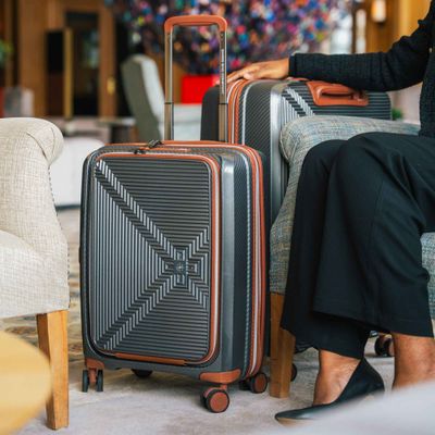 NEW VISION - The Ultimate Luggage