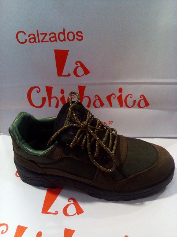 435 ZAPATO TREKING VERDE