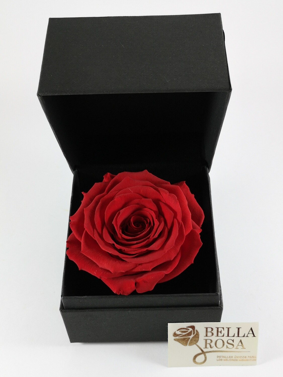 Rosa Preservada Roja ( 9.5x 9.5) en Caja Negra Elegante (9x8cm)