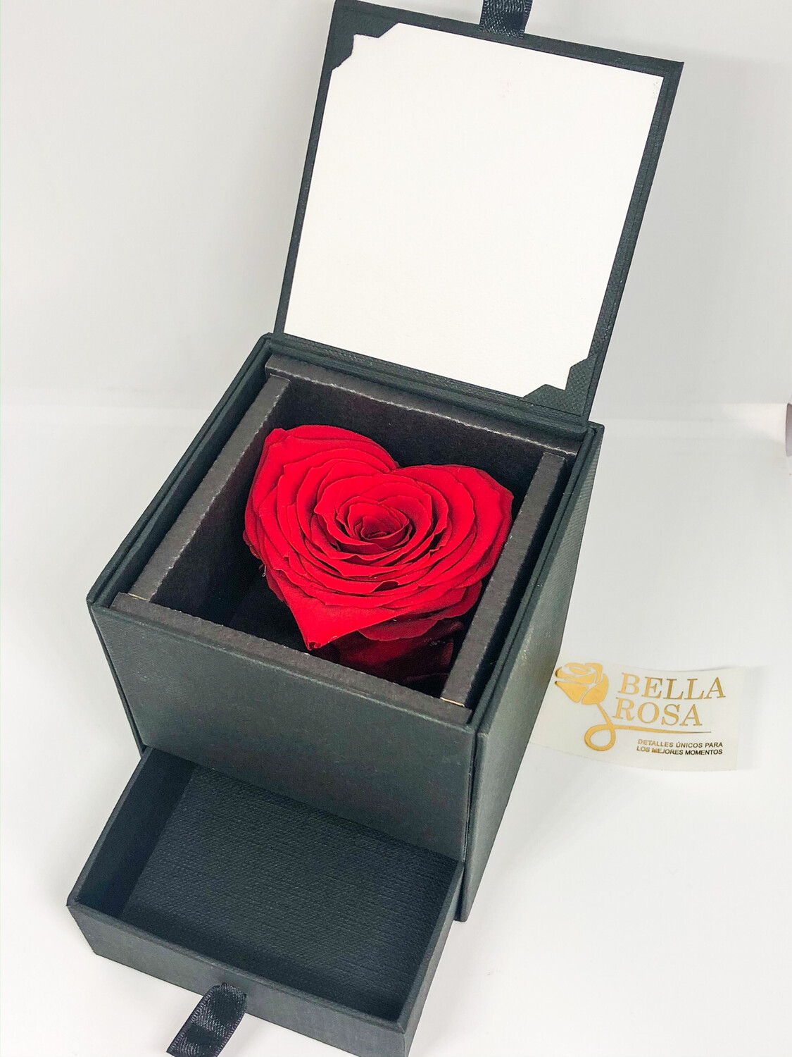 Caja elegante con doble compartimiento, rosa natural preservada en forma de corazón