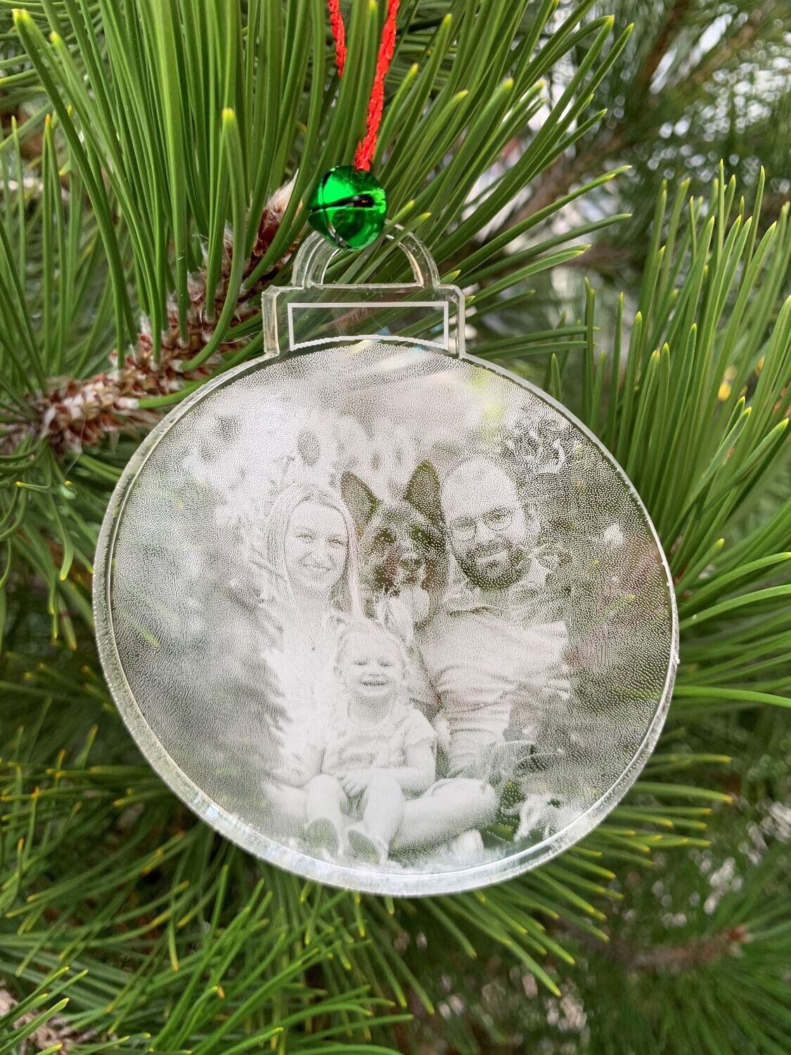 Boule de Noël en plexi
