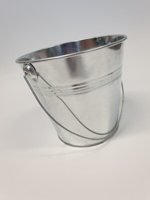 Galvanised Zinc Bucket With Handle