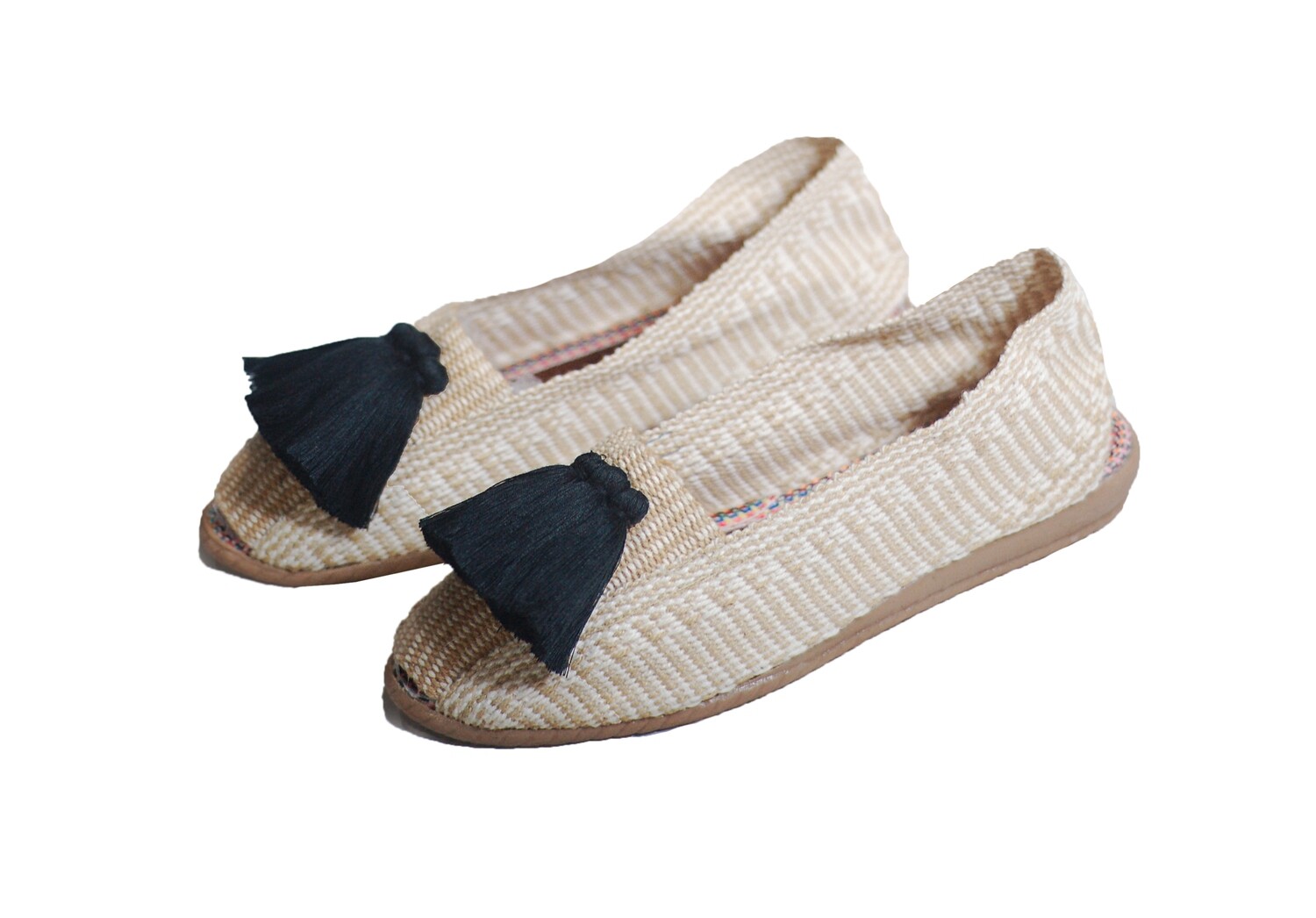 Alpargata Beige de Borlas Negras