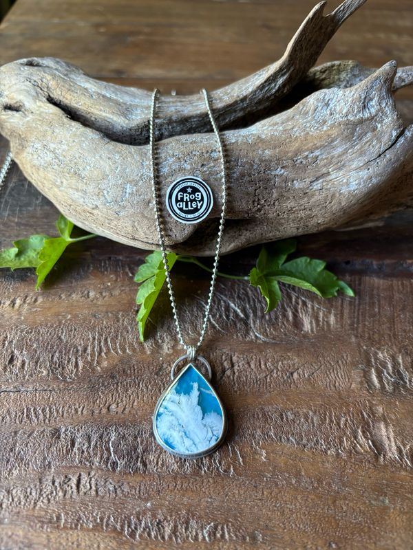 Plume Agate Cloud Necklace