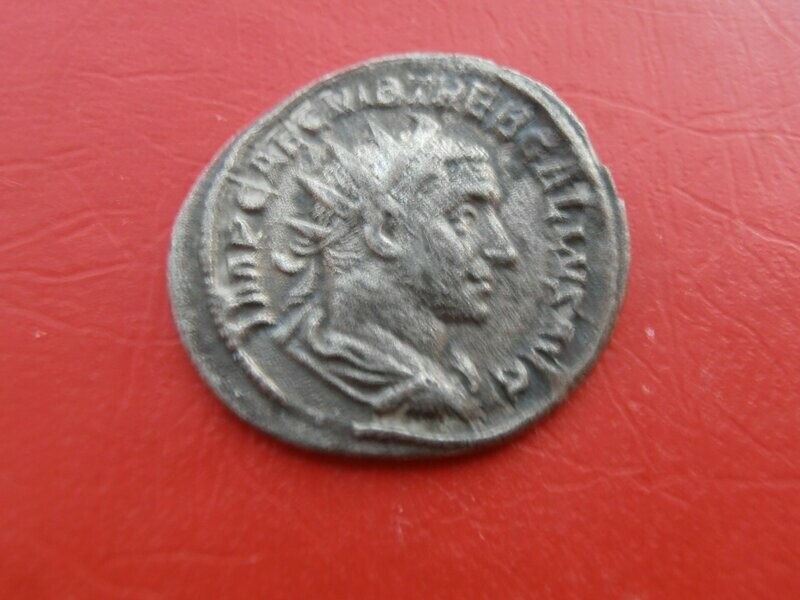 Trebonius Gallus Antoninianus - 249 - 251 AD (b)