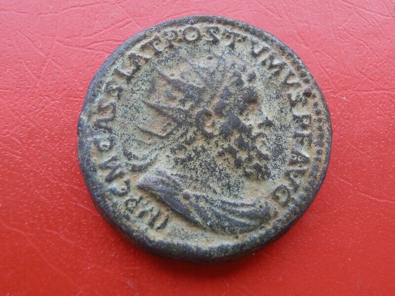 Postumus - Sestertius