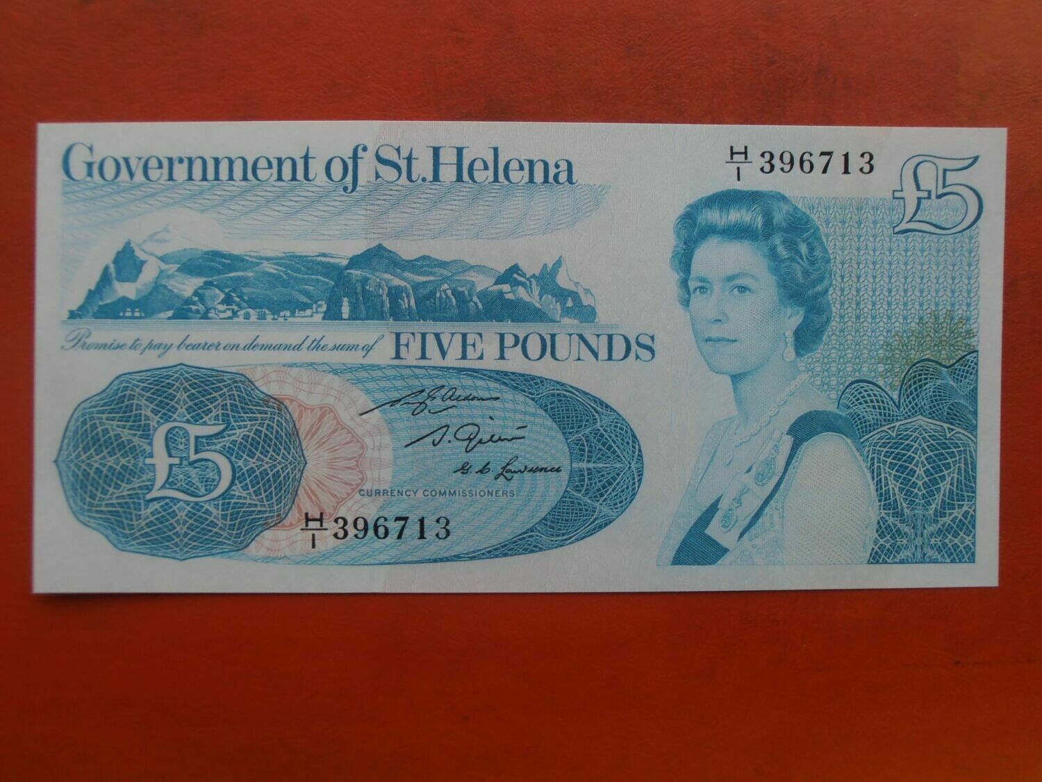 St Helena £5 - N.D. (1976)