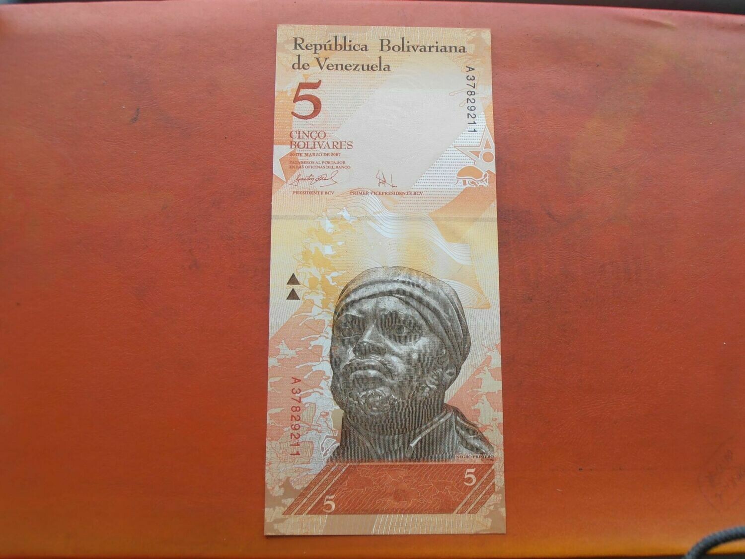 Venezuela 5 Bolivares - 2007