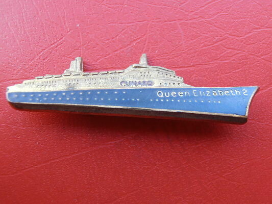 Queen Elizabeth II Badge
