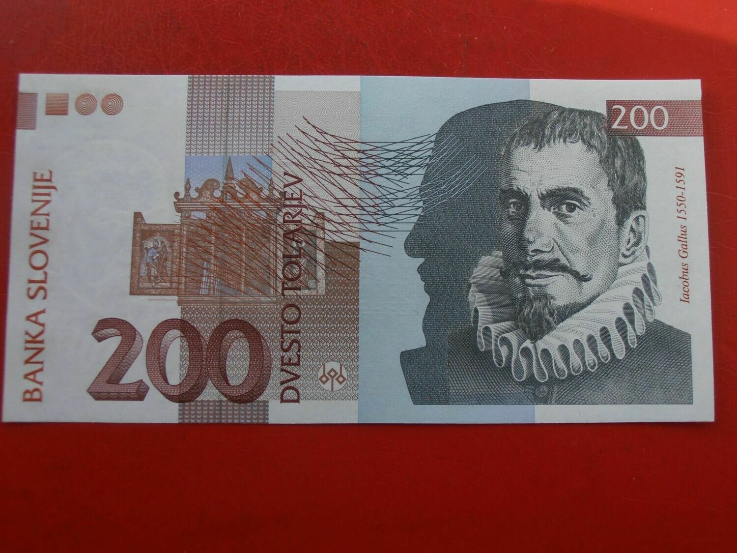 Slovenia 200 Tolarjev  -  2001