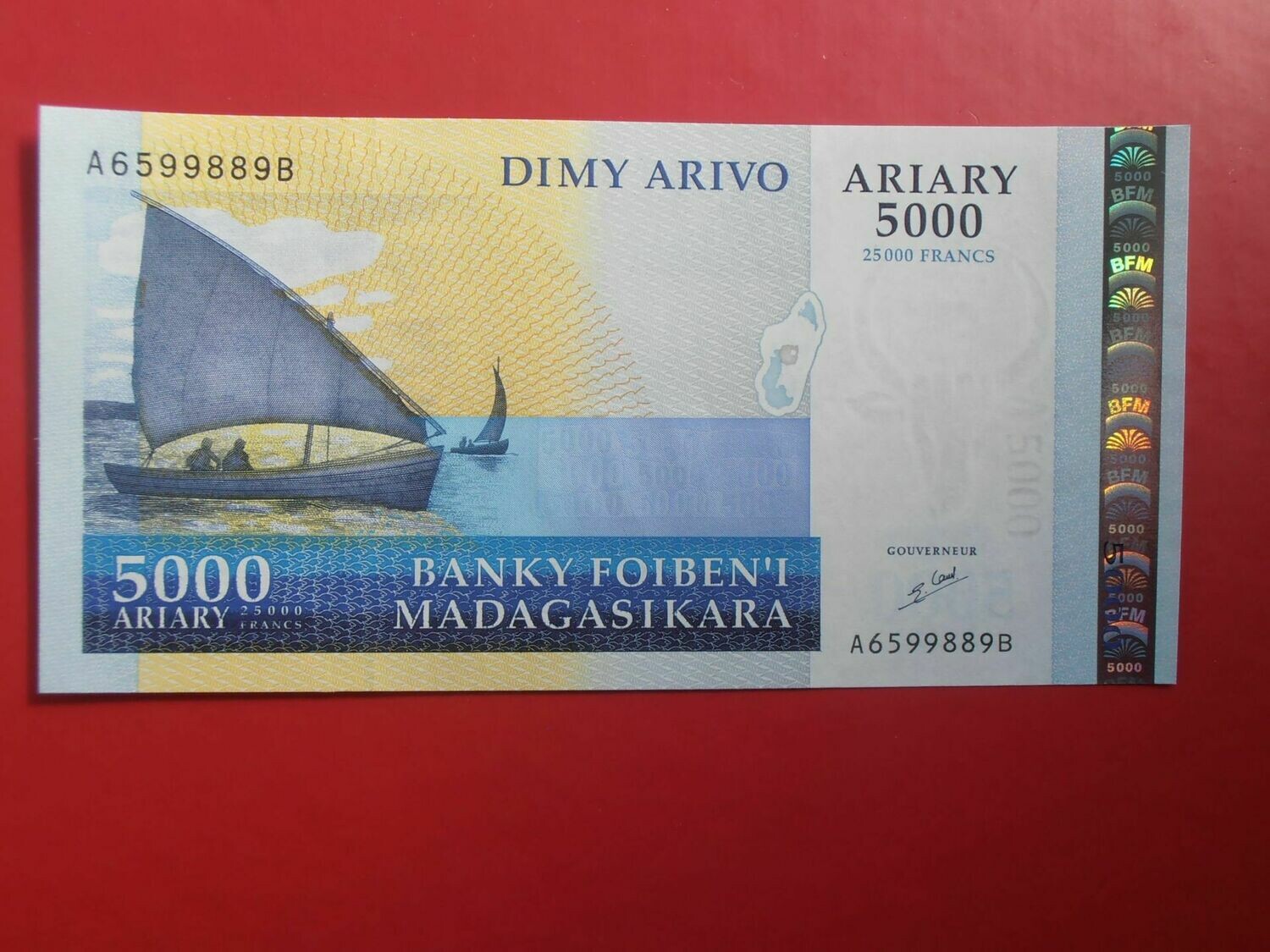 madagascar-5000-ariary-2003