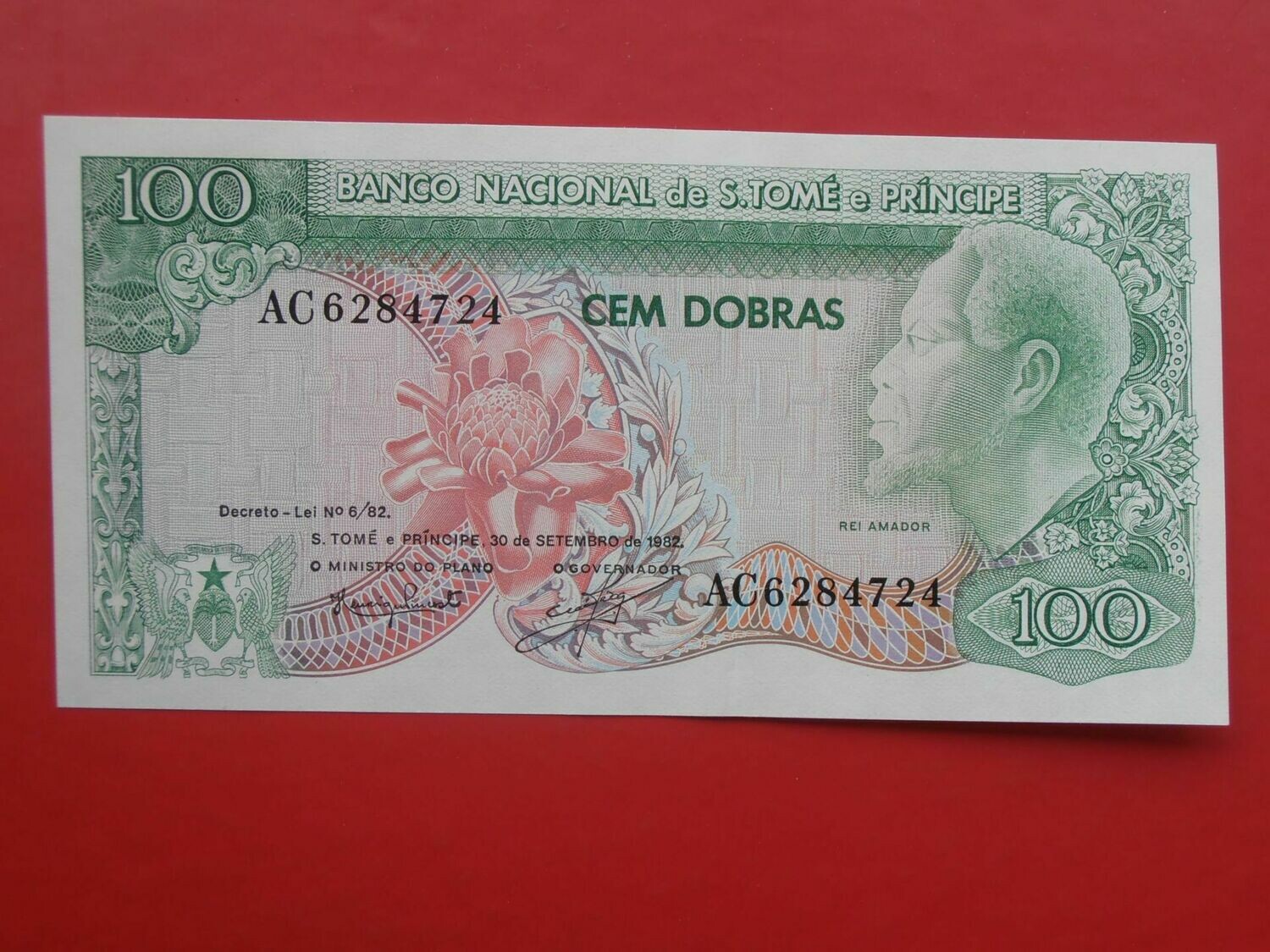 St Thomas & Prince 100 Dobras  -  1982