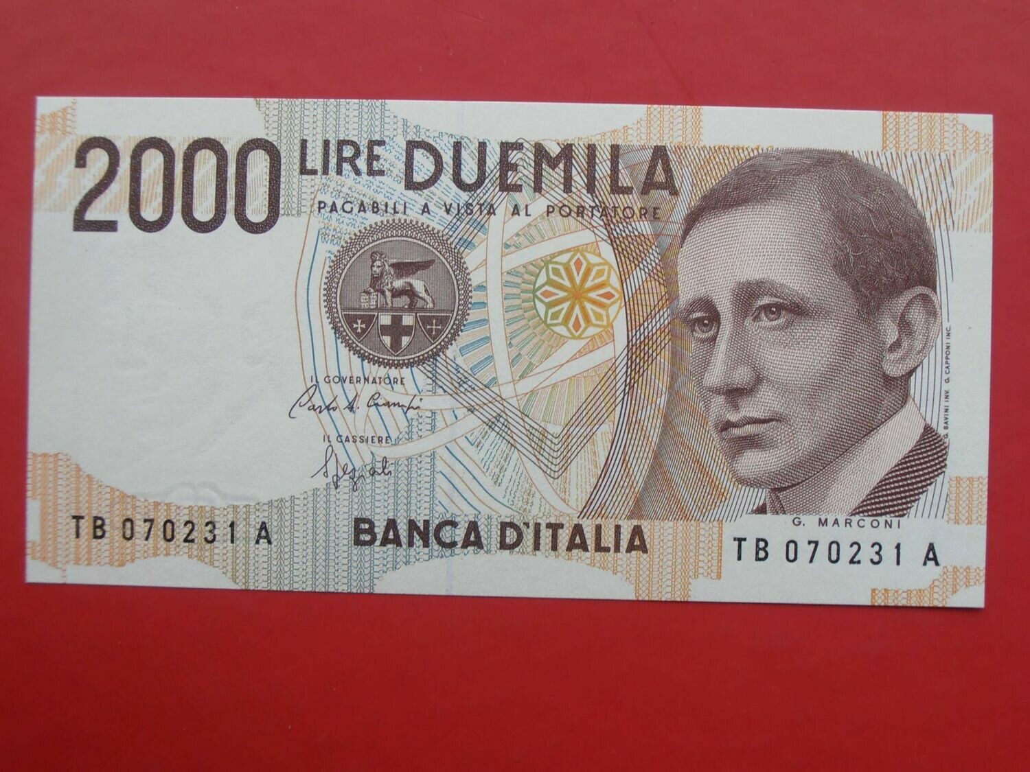 Italy 2000 Lira  -  1990