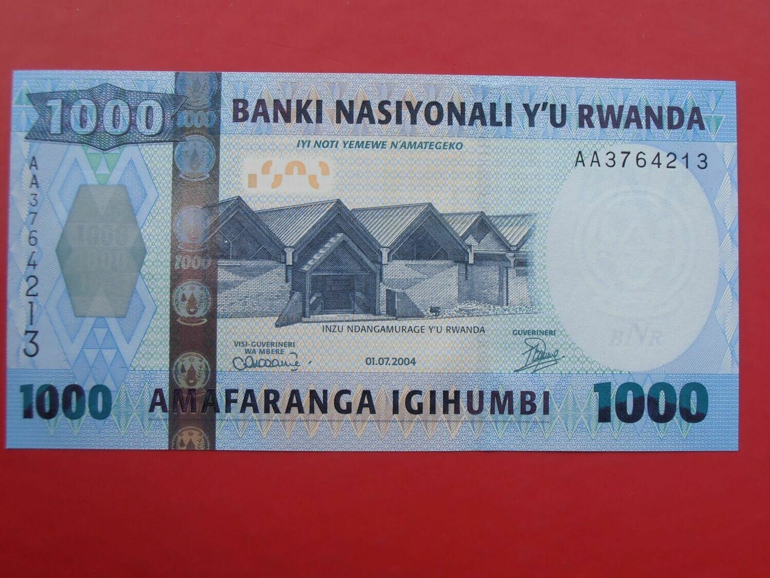 Rwanda 1000 Francs  -  2004