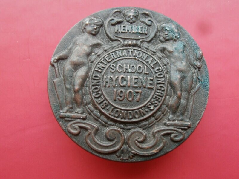 School Hygiene Congress Badge  -  1907