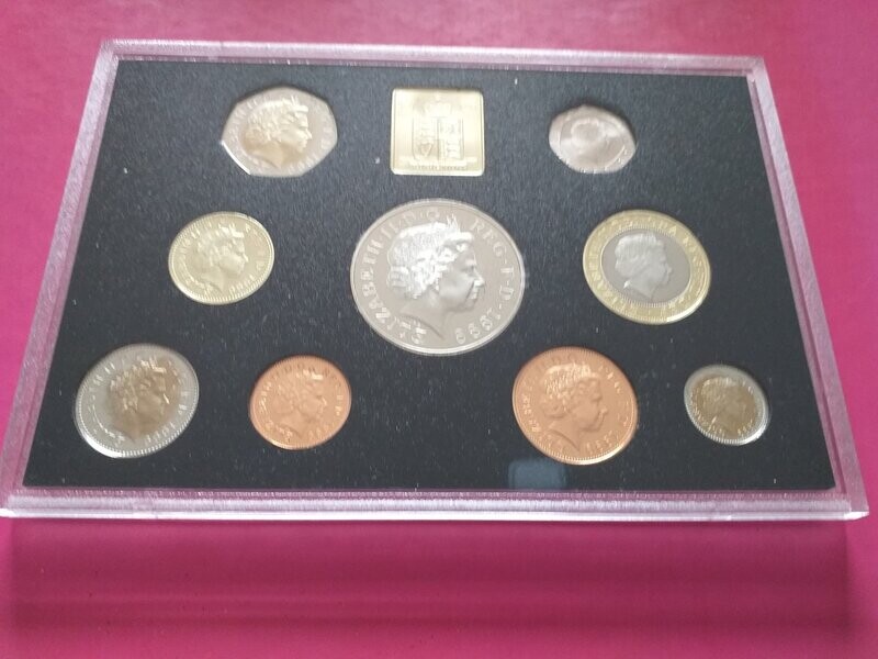 1999  -  Proof Set (Red Leather Case)