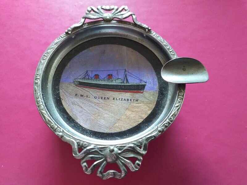 RMS Queen Elizabeth Ashtray  (Butterfly Wings)